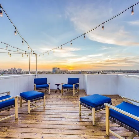 Villa Skyline Stunner